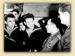 22. в гостях у моряков-североморцев на борту ракетного крейсера 2.jpg
